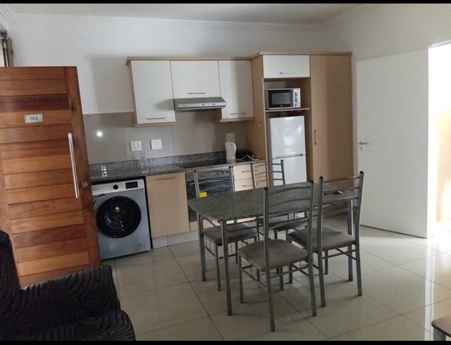 1 BEDROOM APARTMENT TO LET IN IZINGA RIDGE